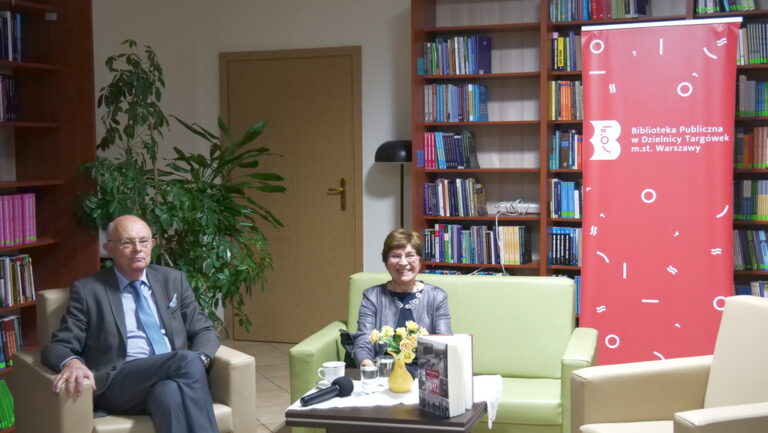 spotkanie autorskie z Joanną Kiwilszo w Czytelni