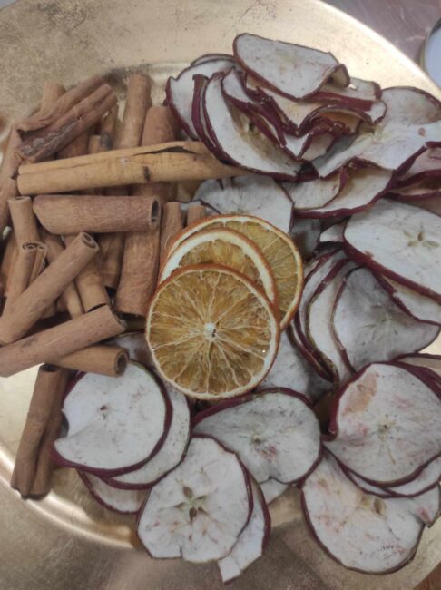 warsztaty tworzenia wianków bożonarodzeniowych