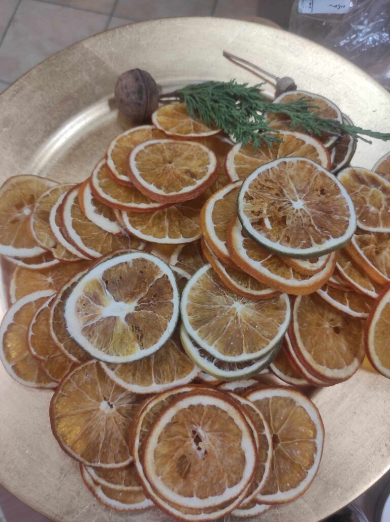 warsztaty tworzenia wianków bożonarodzeniowych