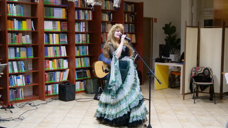 śpiew i tańce cygańskie w wykonaniu Danuty Nadii Malickiej