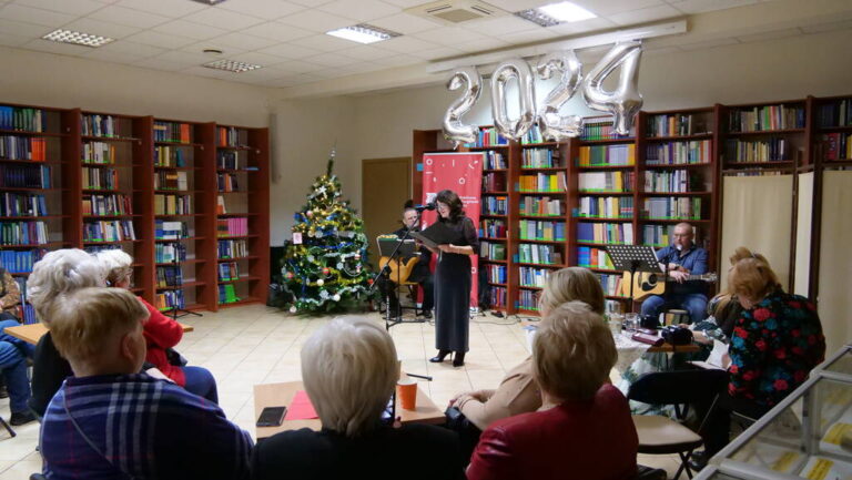 wieczór poetycki Danuty Chyły i taniec cygański