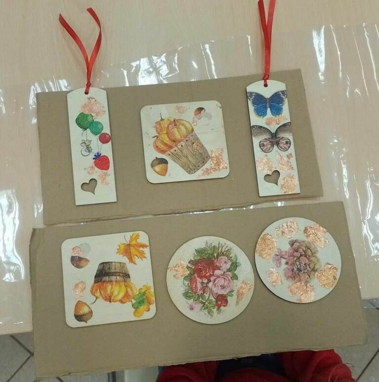 warsztaty decoupage - tworzenie podstawek pod kubki