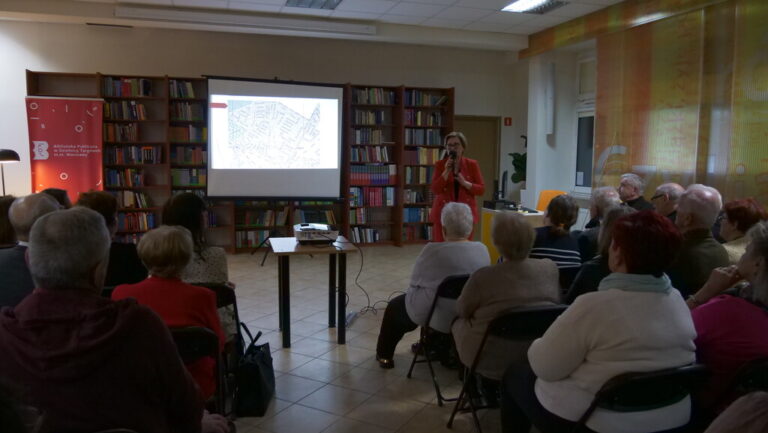 spotkanie autorskie - premiera książki o księdzu Janie Golędzinowskim