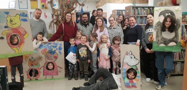 zajęcia biblioteczne dla dzieci, fotobudka