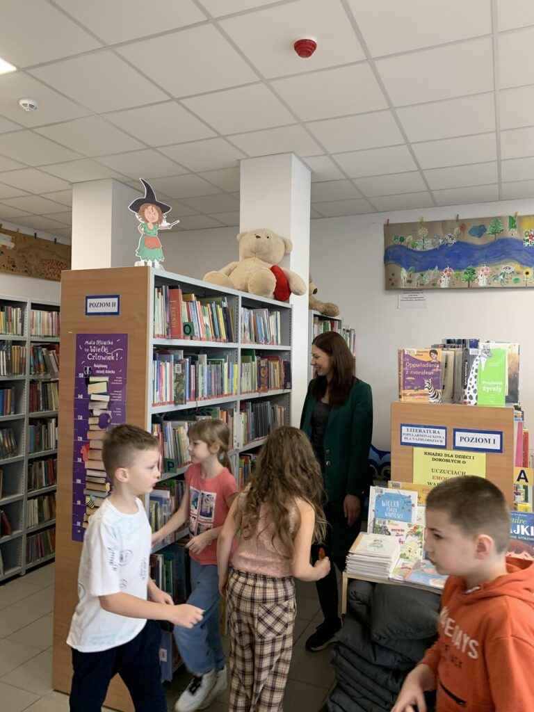 wielkanocna lekcja biblioteczna radni