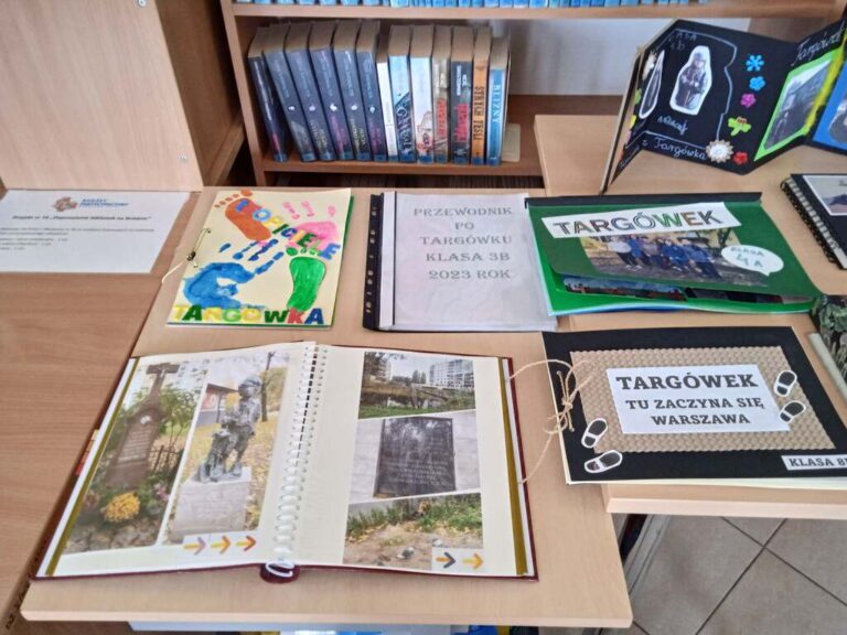 wystawa miniprzewodników po Targówku