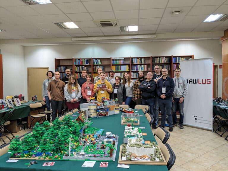 wystawa konstrukcji z klocków lego