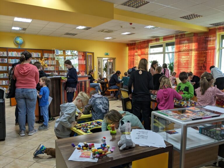 wystawa konstrukcji z klocków lego