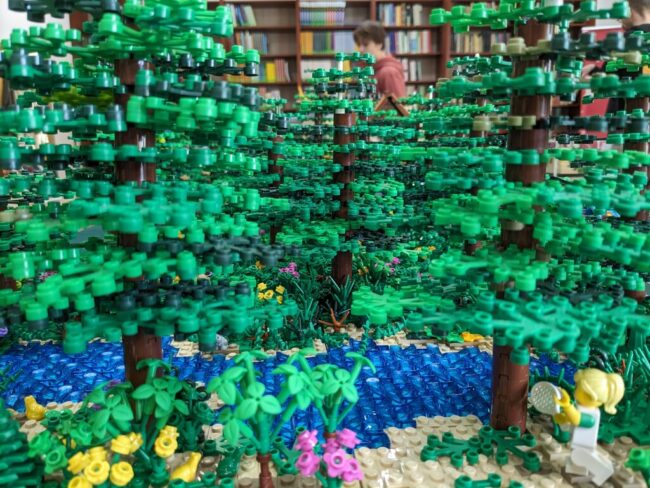 wystawa konstrukcji z klocków lego