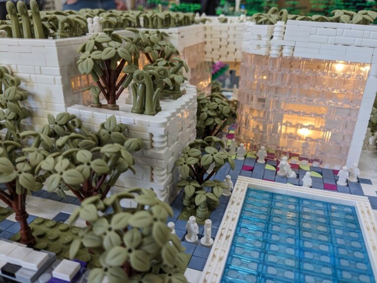 wystawa konstrukcji z klocków lego