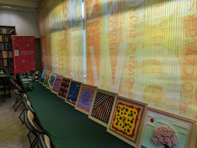 wystawa konstrukcji z klocków lego