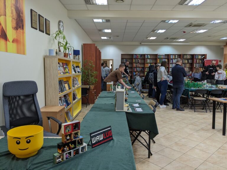 wystawa konstrukcji z klocków lego