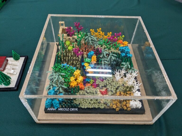 wystawa konstrukcji z klocków lego