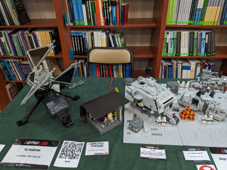 wystawa konstrukcji z klocków lego