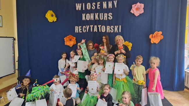 dzieci i jury konkursu