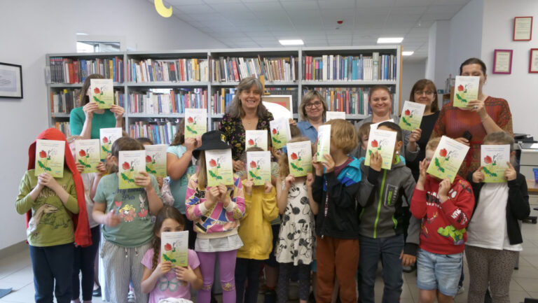 warsztaty literacko-plastyczne dla dzieci prowadzone przez Agnieszkę Kazałę