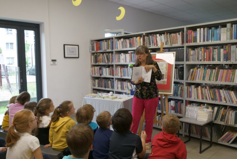 warsztaty literacko-plastyczne dla dzieci prowadzone przez Agnieszkę Kazałę