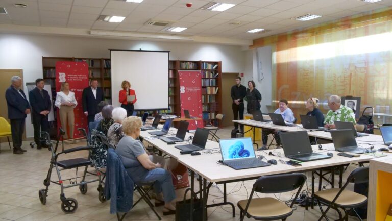 kurs komputerowy dla seniorów w Czytelni Naukowej nr I