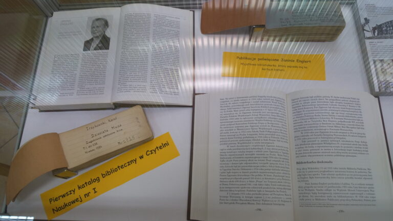 wystawa pamiątek po Janinie Englert