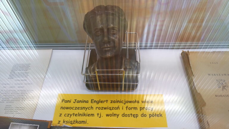 wystawa pamiątek po Janinie Englert
