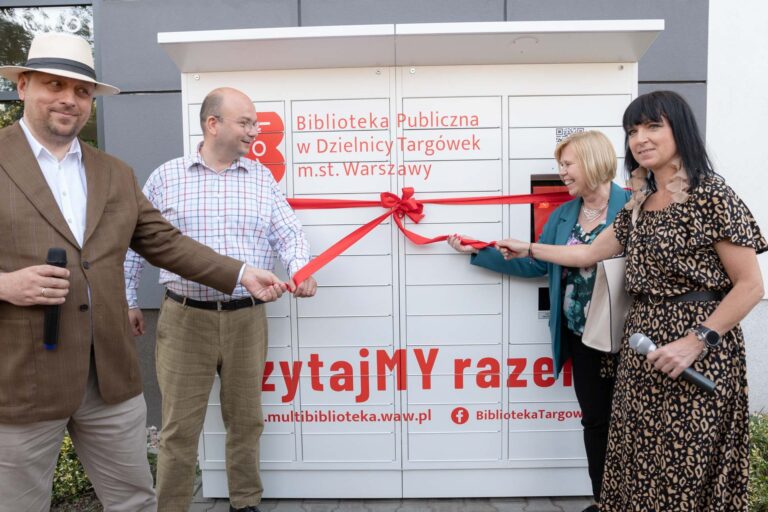 uroczysta inauguracja działalności książkomatu