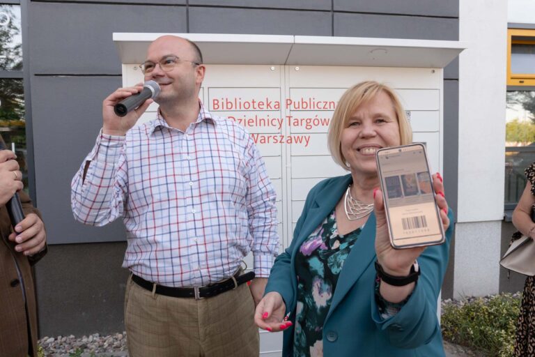 uroczysta inauguracja działalności książkomatu