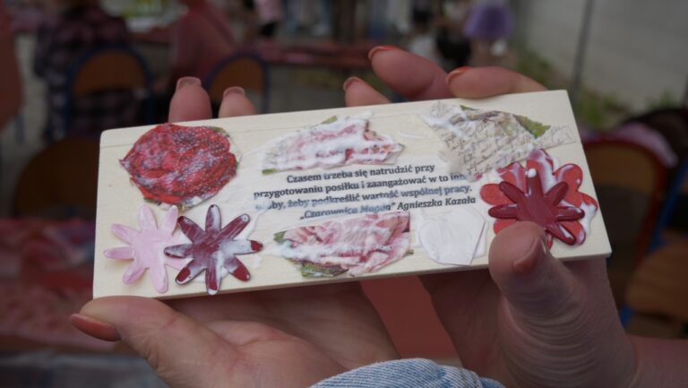 zakładka zdobiona techniką decoupage