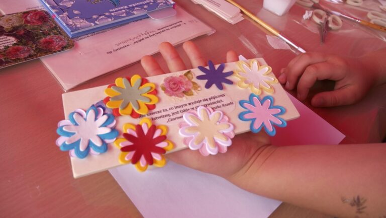 zakładka zdobiona techniką decoupage