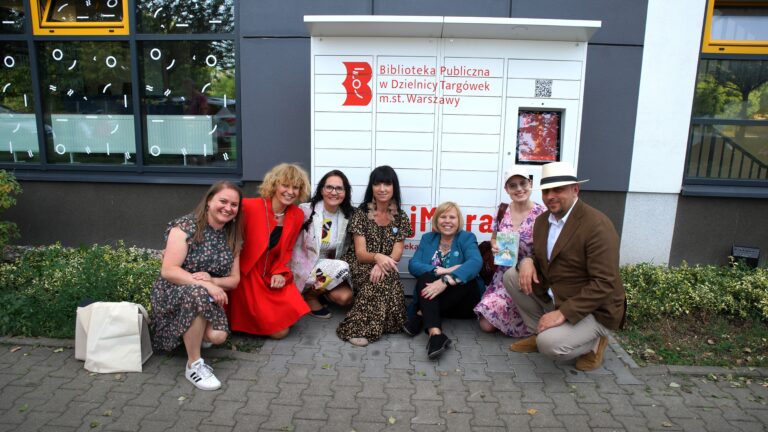 uroczysta inauguracja działalności książkomatu