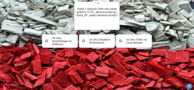 jedno z pytań quizu: Gdzie 1 sierpnia 1944 roku około godziny 13.30 , jeszcze przed godziną „W”, padły pierwsze strzały? a) na ulicy Krasińskiego na Żoliborzu, b) na ulicy Długiej w Śródmieściu c) na ulicy Solec na Czerniakowie