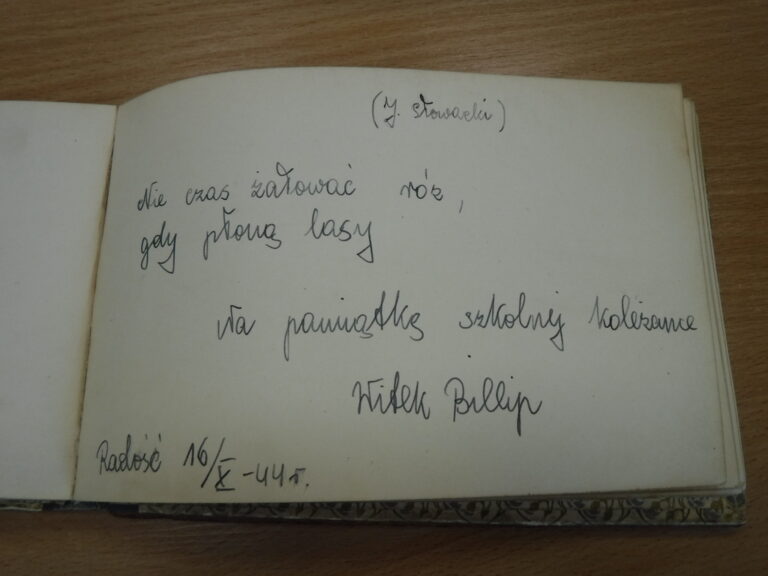 odręczne wpisy z 1944 r.