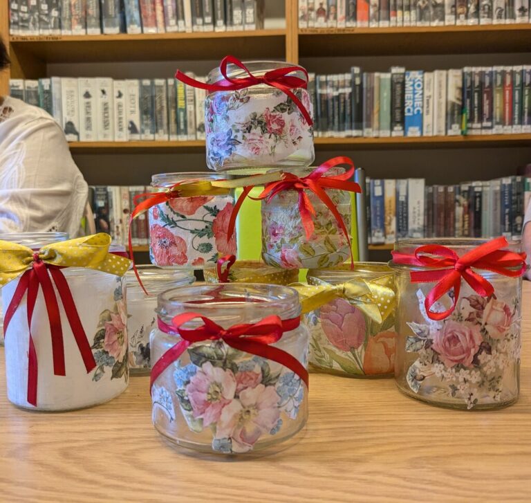 warsztaty literacko-plastyczne w bibliotece