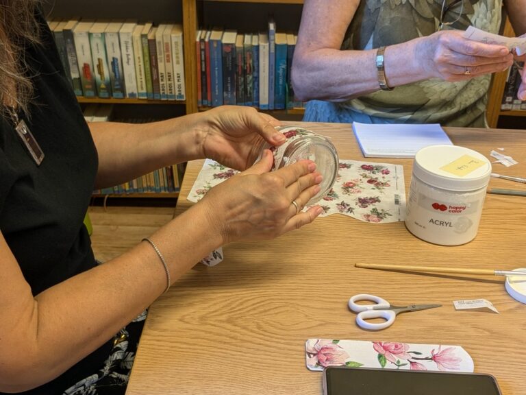 warsztaty literacko-plastyczne w bibliotece