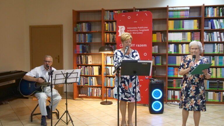 występ zespołu 2 plus 2 w Czytelni