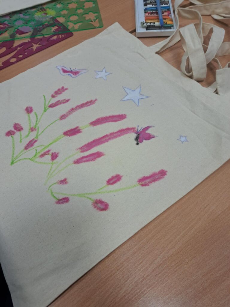 ozdabianie płóciennych toreb