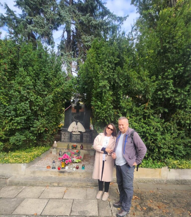 spacer po cmentarzu bródnowskim śladami grobów powstańczych