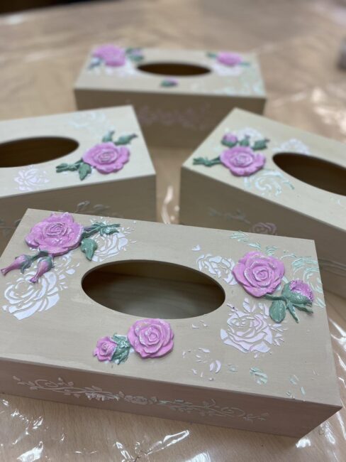 warsztaty rękodzieła - tworzenie ozdobnych pudełek