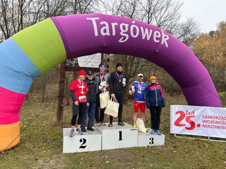 biegi niepodległości w lesie bródnowskim