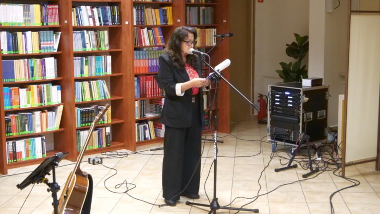 czwartek poetycko- muzyczny listopad 2024