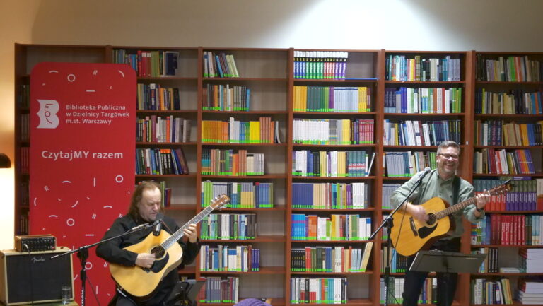 czwartek poetycko- muzyczny listopad 2024