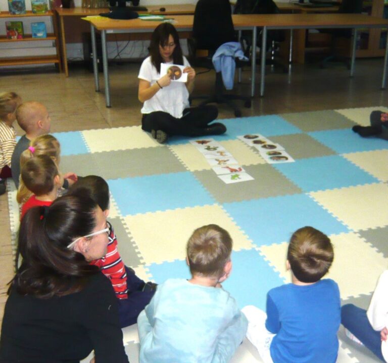 zajęcia dla dzieci z cyklu czytanie na dywanie