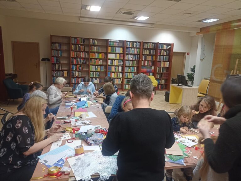 warsztaty tworzenia kartek bożonarodzeniowych