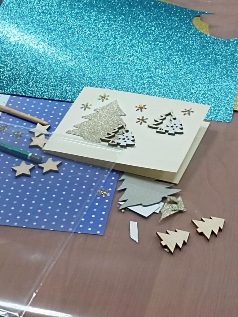 warsztaty tworzenia kartek bożonarodzeniowych
