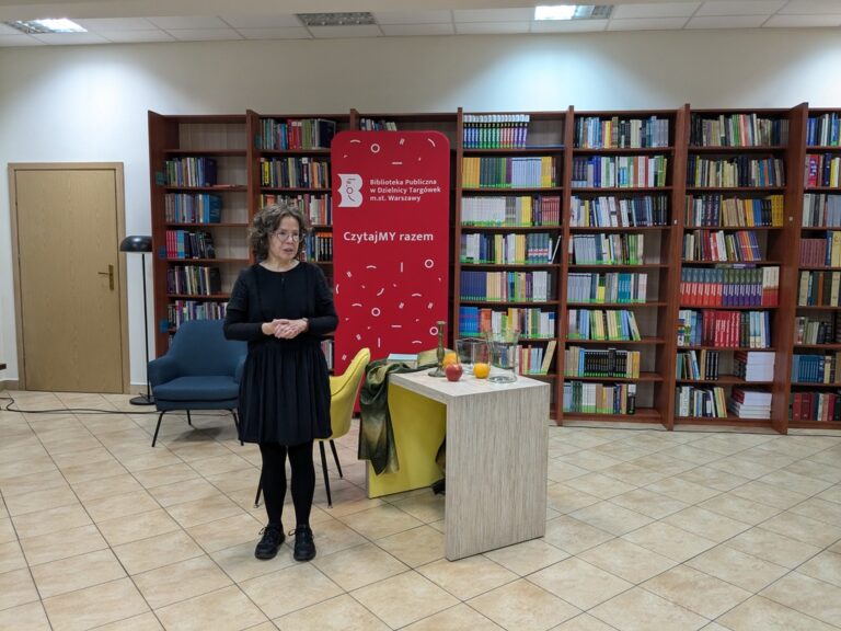 warsztaty malarskie w bibliotece - malowanie martwej natury