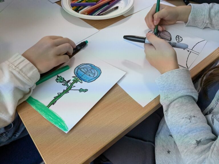 warsztaty plastyczne z Julią Konieczną - obrazy inspirowane książką Mały Książę