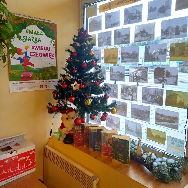 bożonarodzeniowy wystrój wypożyczalni nr 37