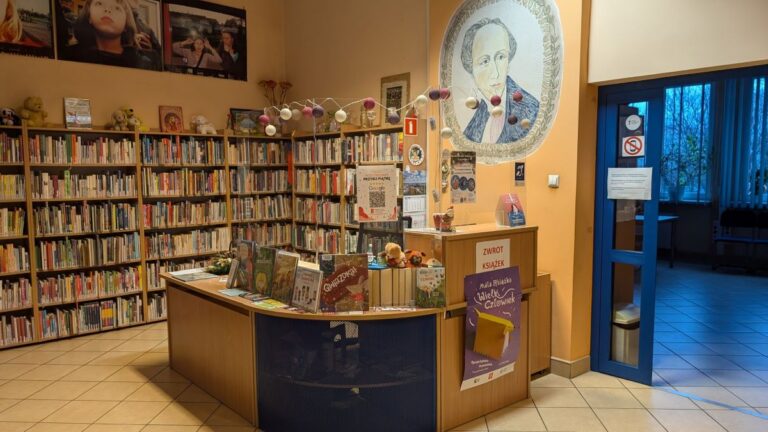 bożonarodzeniowy wystrój biblioteki nr 53