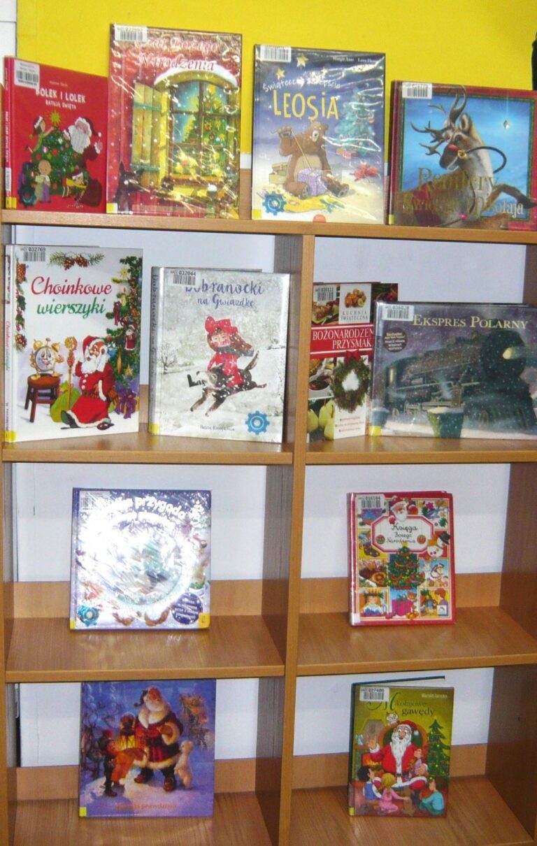 bożonarodzeniowy wystrój biblioteki nr 65