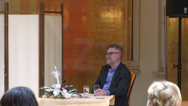 wieczór poetycko-muzyczny - koncert i prezentacja wierszy