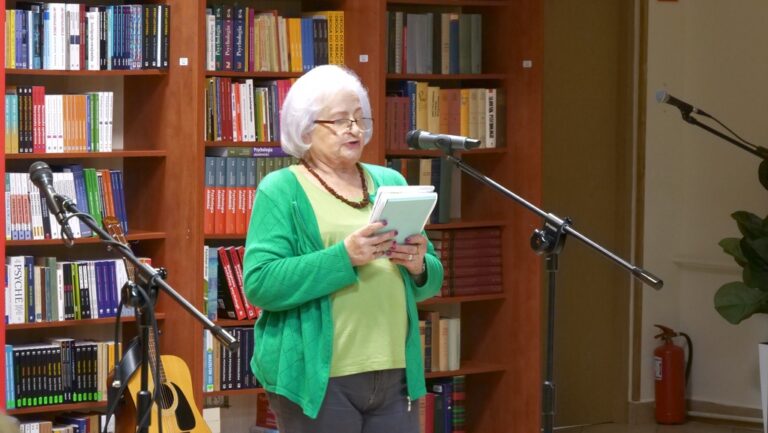 wieczór poetycko-muzyczny - koncert i prezentacja wierszy